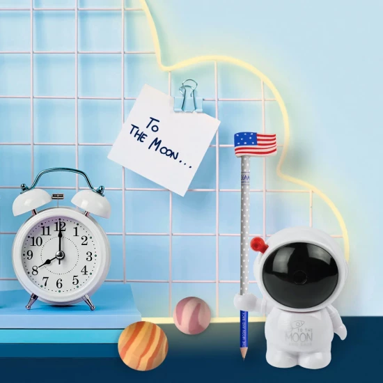 TAILLE CRAYONS À MANIVELLE ASTRONAUTE