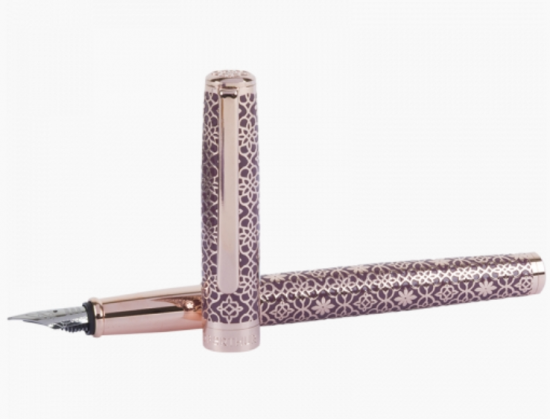 AMADORA PRUNE PLUME